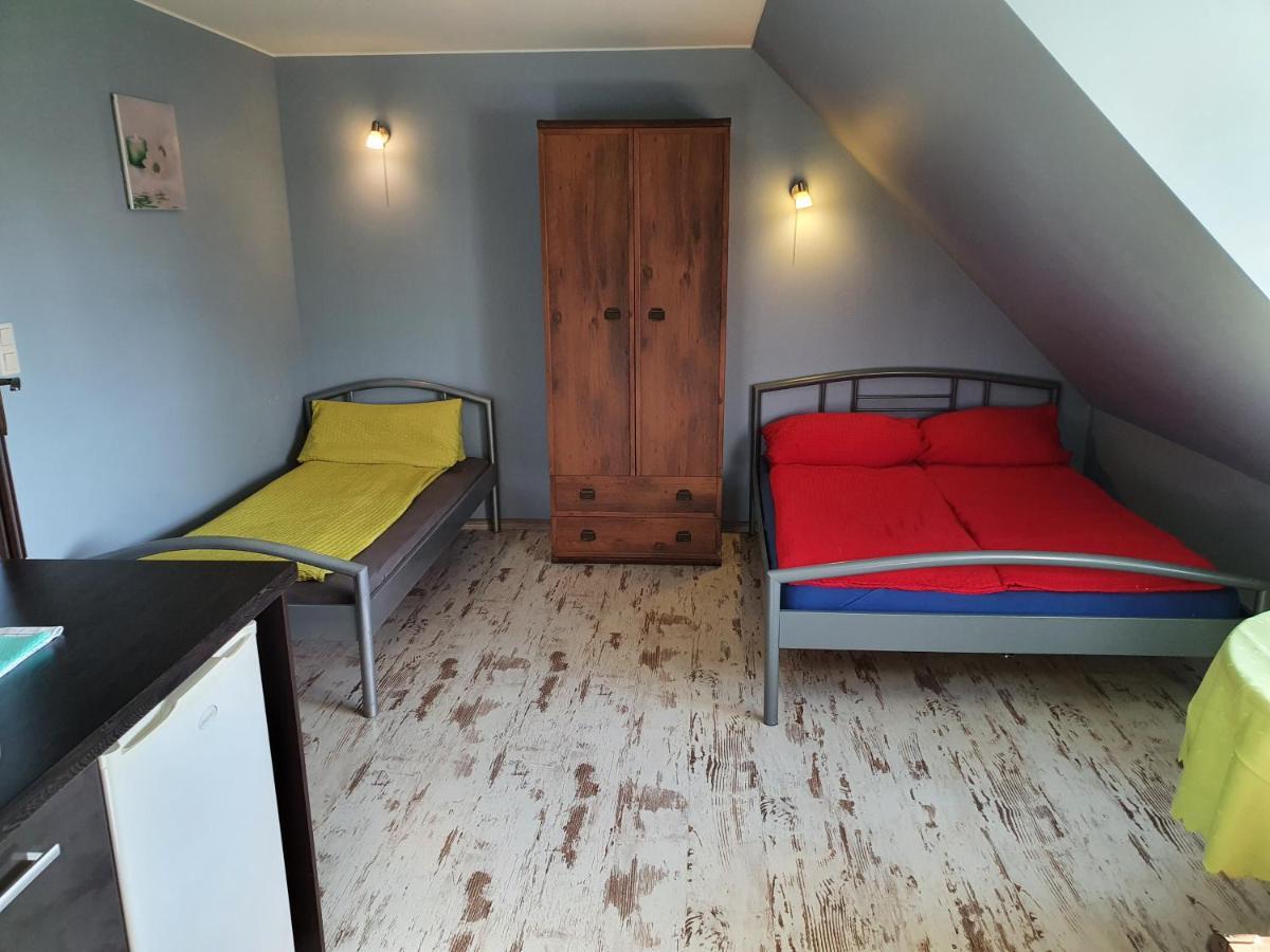 Hotel Pod Strzecha à Ujście-Darłowskie Extérieur photo