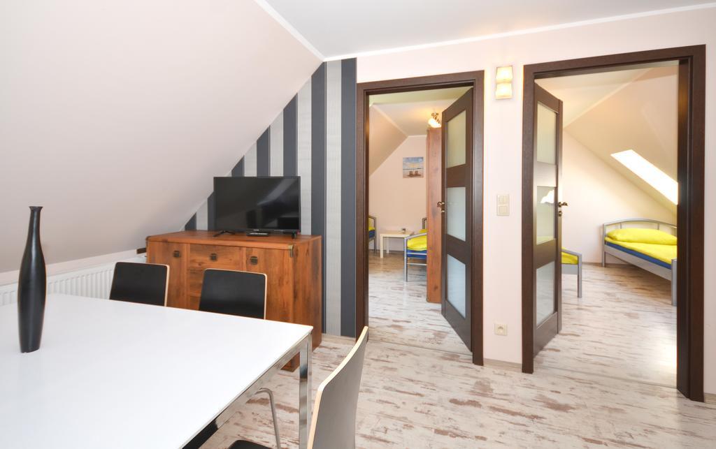 Hotel Pod Strzecha à Ujście-Darłowskie Extérieur photo