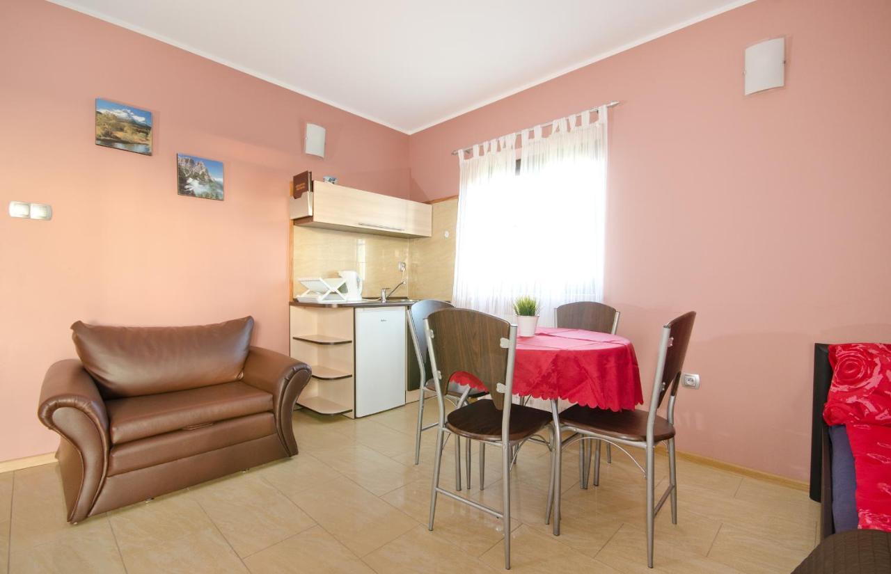 Hotel Pod Strzecha à Ujście-Darłowskie Extérieur photo
